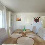 Central Modern Lyse Fjord Apartment